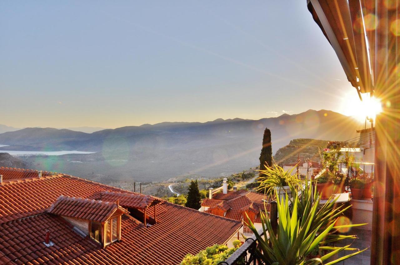 Iniohos Hotel Delphi Buitenkant foto